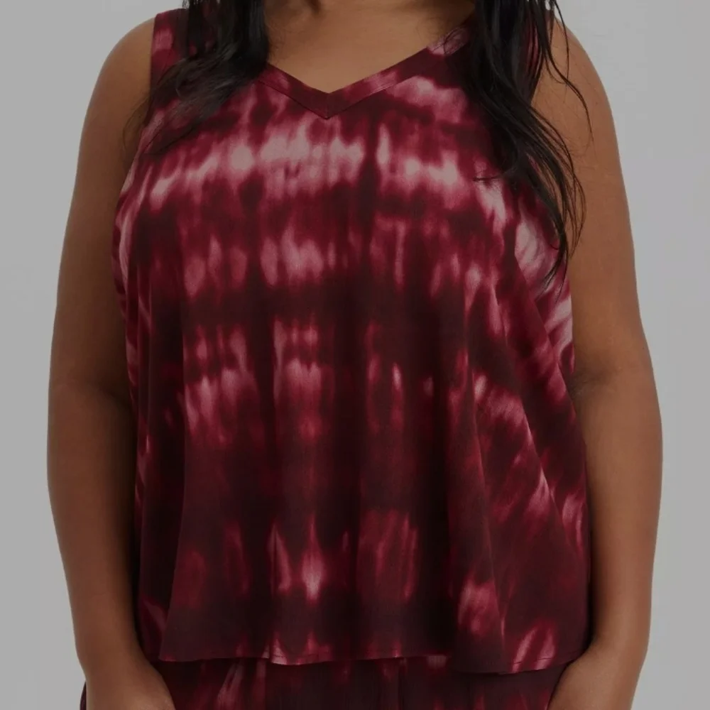 Torrid Boho Plus Size Burgundy Wine Crinkle Gauze Tie-Dye Tank Top Size 1X - Picture 8 of 9